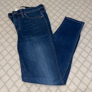 Madewell NWT Skinny jeans- dark wash- size 28